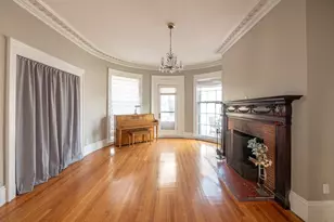 11 Wayne St, Boston, MA 02121 - Photo 4