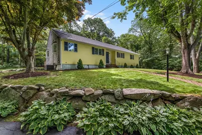126 Ambleside Drive, Falmouth, MA 02540 - Photo 2