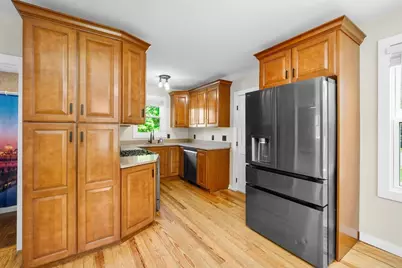 204 Lowell St., New Bedford, MA 02745 - Photo 12