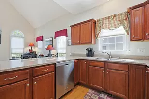 4 Daisy Ln, Raynham, MA 02767 - Photo 12