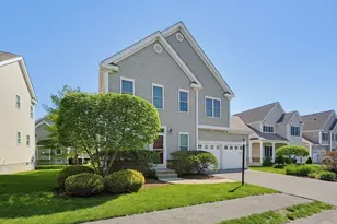 4 Daisy Ln, Raynham, MA 02767 - Photo 2