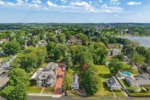 22 Sweetser St, Wakefield, MA 01880 - Photo 8