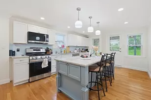 22 Sweetser St, Wakefield, MA 01880 - Photo 10