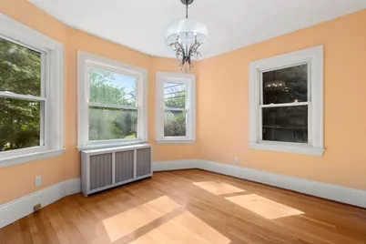 1231 Pleasant St, Worcester, MA 01602 - Photo 8