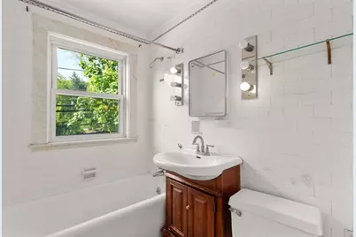 1231 Pleasant St, Worcester, MA 01602 - Photo 14