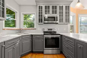 1231 Pleasant St, Worcester, MA 01602 - Photo 4