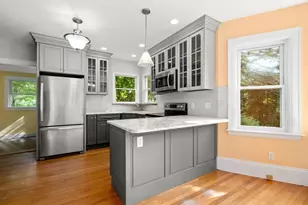 1231 Pleasant St, Worcester, MA 01602 - Photo 6