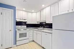 8 Old Colony, Arlington, MA 02476 - Photo 4