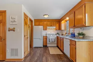 246 Aiken Ave, Lowell, MA 01850 - Photo 2
