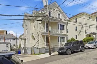 442 Hope St, Fall River, MA 02721 - Photo 2
