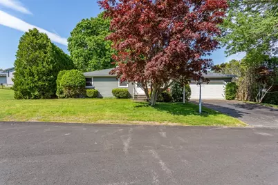 68 Redwood Rd, Somerset, MA 02726 - Photo 2