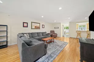75 Evergreen St, Kingston, MA 02364 - Photo 4