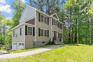 87A Brookline St, Townsend, MA 01469 - Photo 2