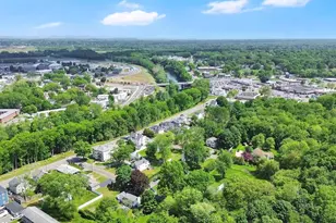 12 Lexington St, Agawam, MA 01001 - Photo 6