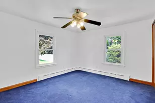 12 Lexington St, Agawam, MA 01001 - Photo 18