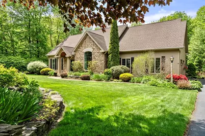 30 Cimarron Ln, Holden, MA 01520 - Photo 2