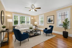 18 Linden Pl, Brookline, MA 02445 - Photo 2