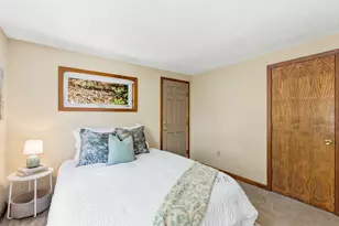 41 Mountain St, Woburn, MA 01801 - Photo 22