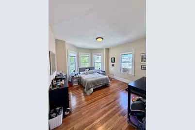 7 Fuller St #7, Waltham, MA 02453 - Photo 6