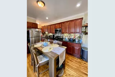 5-9 Fuller St #7, Waltham, MA 02453 - Photo 2
