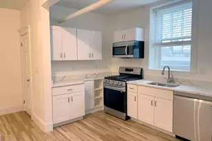 15 Thatcher St, Brookline, MA 02446 - Photo 2