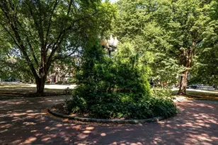 15 Thatcher St, Brookline, MA 02446 - Photo 10