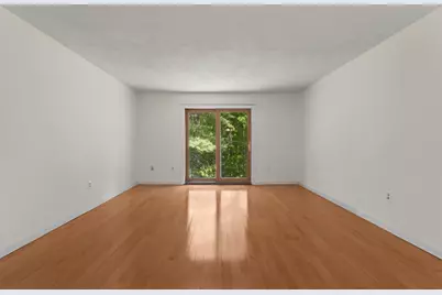 7 Shadowbrook Ln #34, Milford, MA 01757 - Photo 2