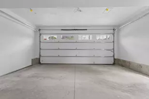 22 Pleasant St, Mansfield, MA 02048 - Photo 16
