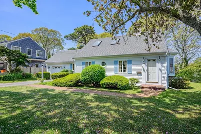 56 English St, Falmouth, MA 02536 - Photo 34