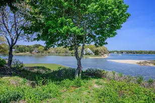 56 English St, Falmouth, MA 02536 - Photo 10