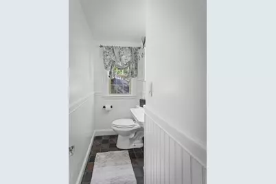 8 Merriweather Rd, Worcester, MA 01602 - Photo 12