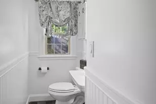 8 Merriweather Rd, Worcester, MA 01602 - Photo 12