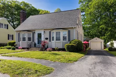 8 Merriweather Rd, Worcester, MA 01602 - Photo 2