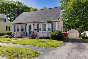 8 Merriweather Rd, Worcester, MA 01602 - Photo 2