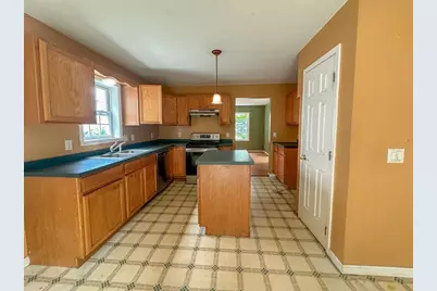 20 Groton Pl, Worcester, MA 01604 - Photo 8