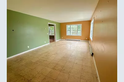 20 Groton Pl, Worcester, MA 01604 - Photo 6