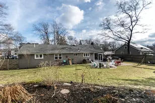 27 Sherman St, Needham, MA 02494 - Photo 32