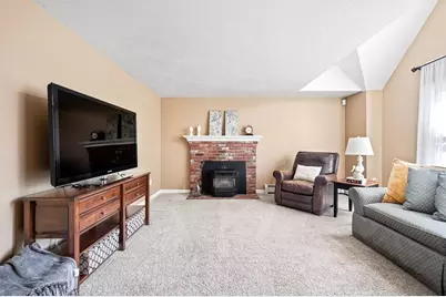 16 Herricks Ln, Millbury, MA 01527 - Photo 8