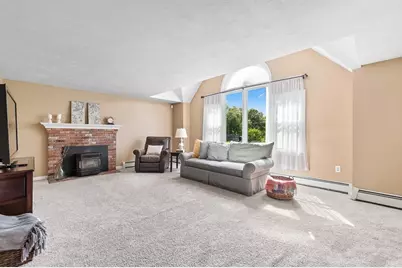 16 Herricks Ln, Millbury, MA 01527 - Photo 6