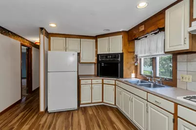 19 Somerset St, East Longmeadow, MA 01028 - Photo 10