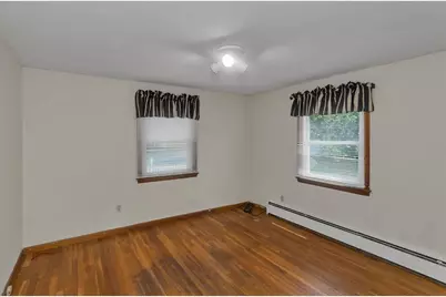 19 Somerset St, East Longmeadow, MA 01028 - Photo 18