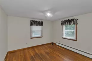 19 Somerset St, East Longmeadow, MA 01028 - Photo 18