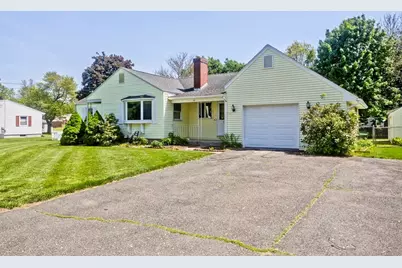 19 Somerset St, East Longmeadow, MA 01028 - Photo 2