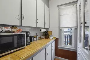 233 Clarendon St, Fitchburg, MA 01420 - Photo 26