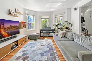 11 1/2 Centre St, Cambridge, MA 02139 - Photo 2