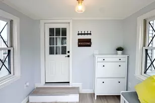 28 Arnold St, Quincy, MA 02169 - Photo 2