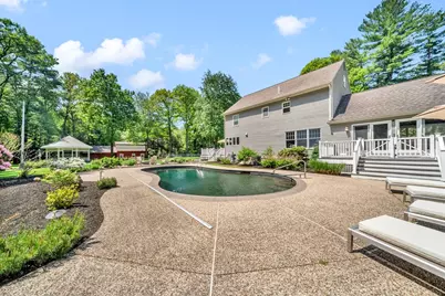 539 Pearl St, Reading, MA 01867 - Photo 30