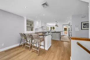 539 Pearl St, Reading, MA 01867 - Photo 2
