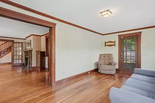 189 Playstead Rd, Medford, MA 02155 - Photo 8