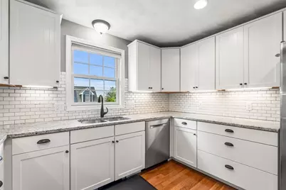 14 Greenlawn Ave, Salem, MA 01970 - Photo 8